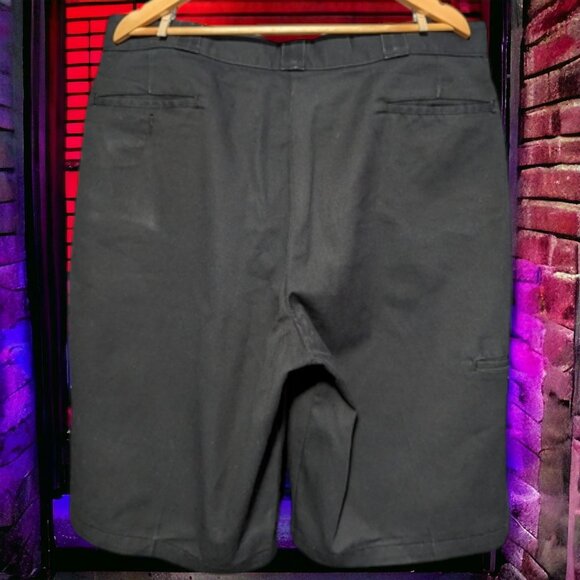 Dickies Loose Fit Work Shorts, 40w - Picture 2 of 3
